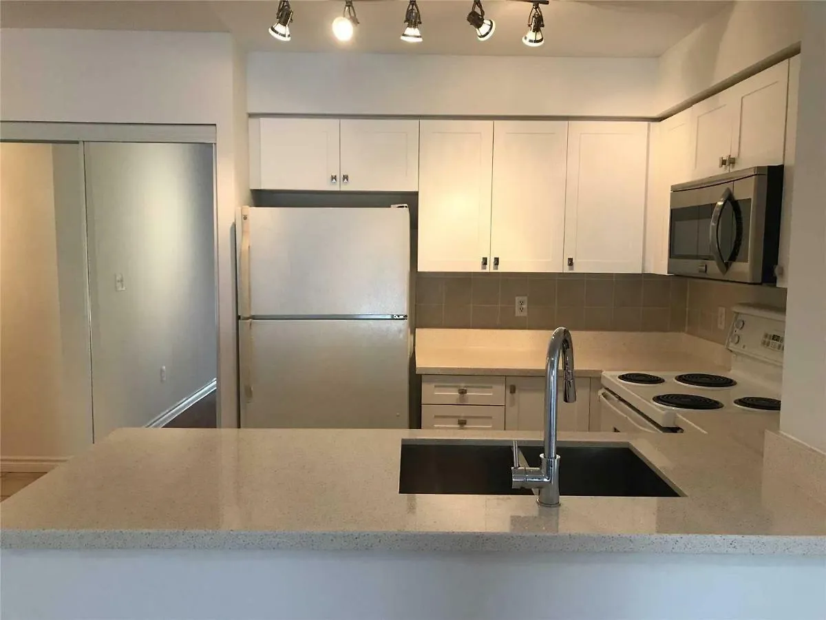 טורונטו Micasa Suites - Stylish Condo By Eaton Centre And Yorkville דירה